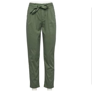 SO high rise mom pants NWT olive green size 9